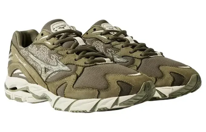 Mizuno x Maharishi Wave Rider 10 « 97 « Fire Phoenix »