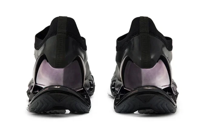 Mizuno x Sorayama Wave Prophecy « Black »