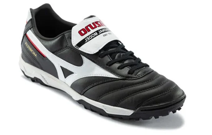 Morelia ll Pro As Football boots « Black White » Morelia ll Pro As Football boots « Black White »