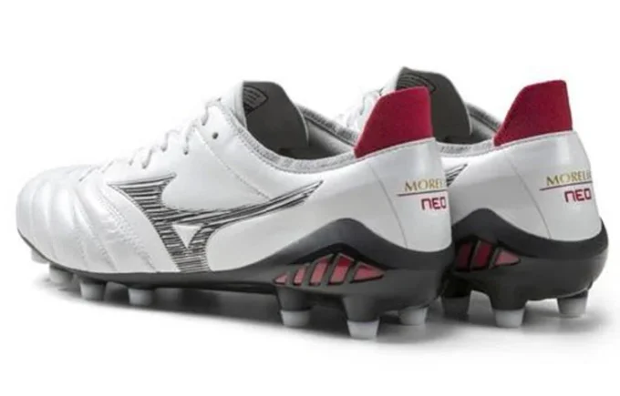 Morelia Neo 3 « B Japan – White Black »