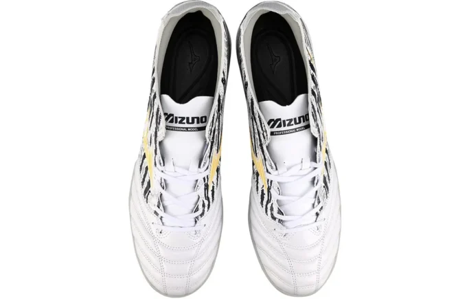 Morelia Neo 3 « White Black »