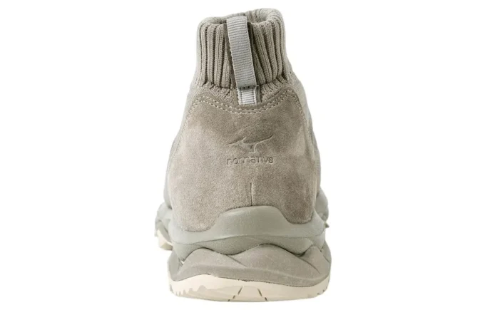 Nonnative x Mizuno Wave Mujin TL Mid GTX « Grey »